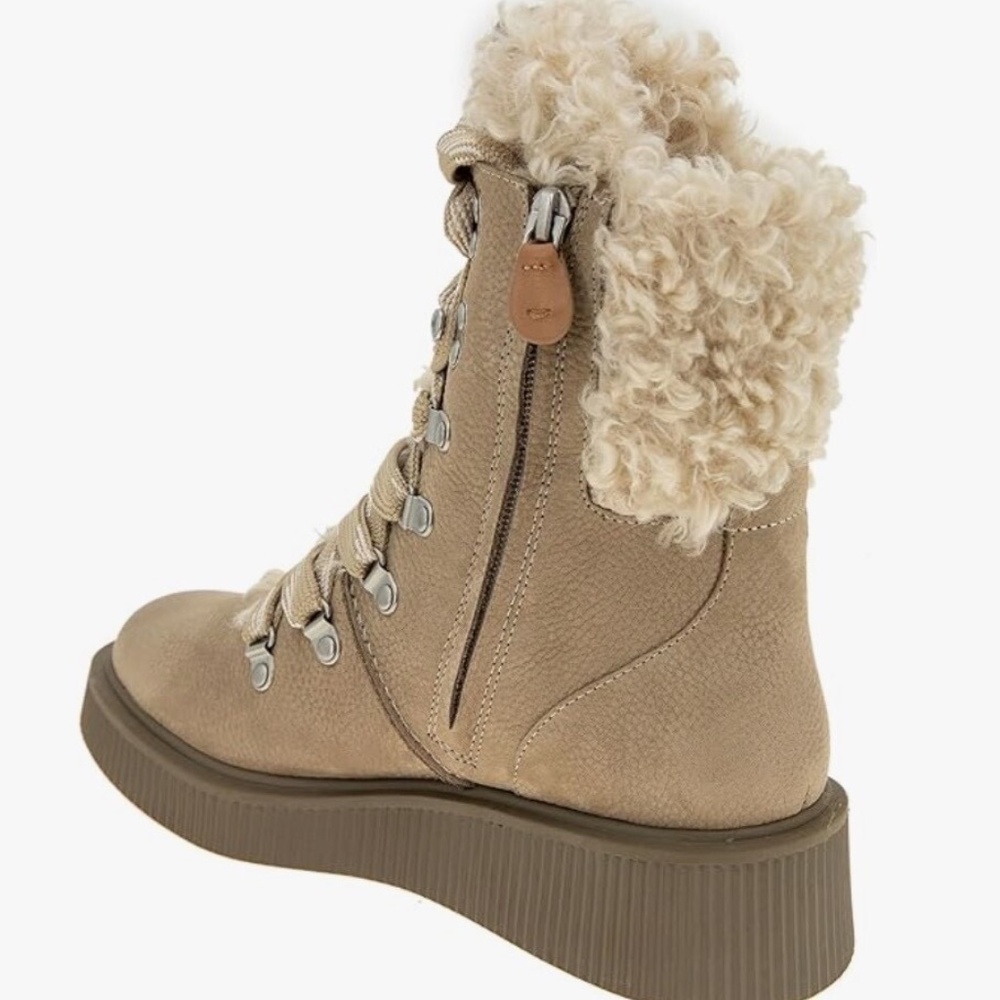 Women's Kenneth Cole Gentle Souls Tan Lace-Up Boots Size 6.5, New In Box - Picture 6 of 7